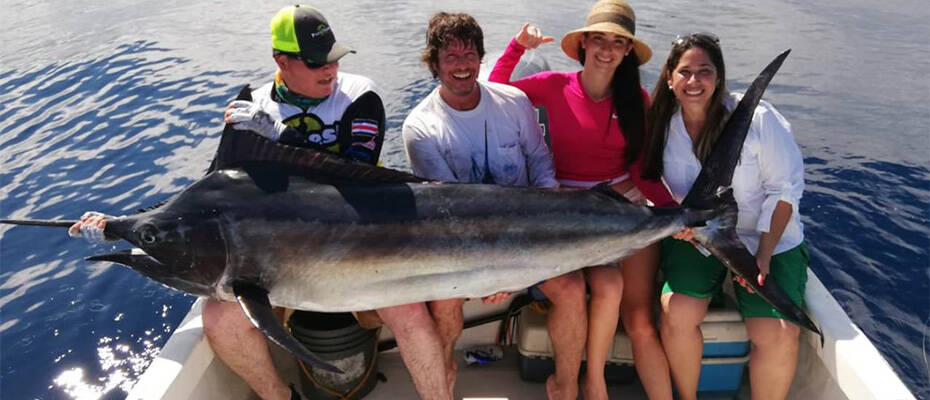 offshore fishing full day and 3/4 day quepos costa rica